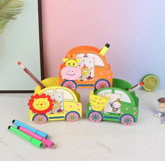 CAR SHAPE PEN STAND - TG203